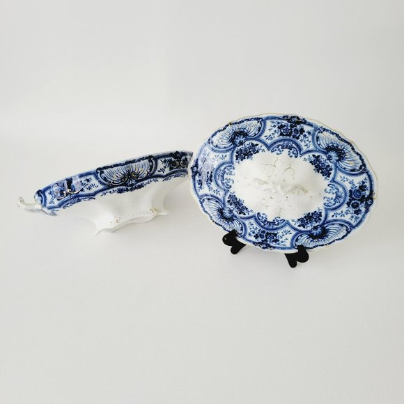 J&G Meakin Flow Blue Covered Vegetable Dish, Embossed w/Gold Accents, England - Picture 12 of 16